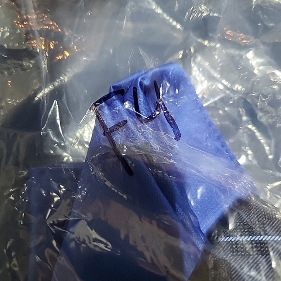 Tommy Hilfiger Bow Tie Pocket Square Set Bow Necktie NEW Navy Blue White Floral - Picture 6 of 6